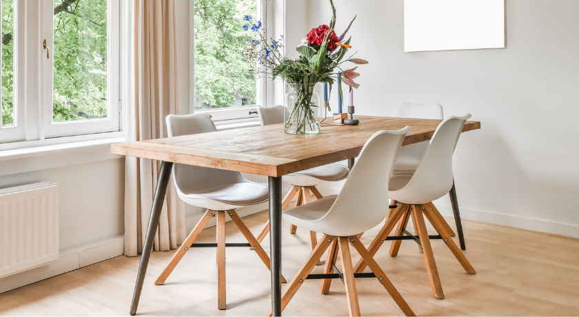 Smart Ways to Set Up a Small Dining Room