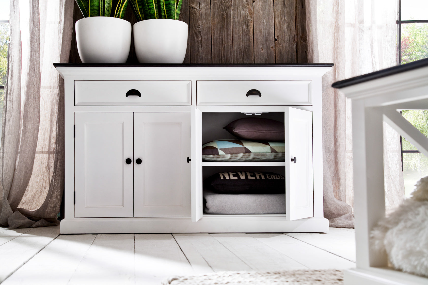 Halifax Contrast Classic Hampton Buffet