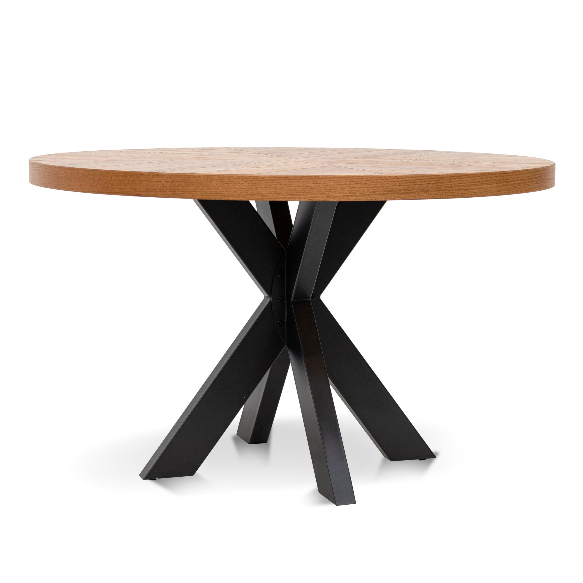 Tammi 4 Seater Round Dining Table - European Knotty Oak