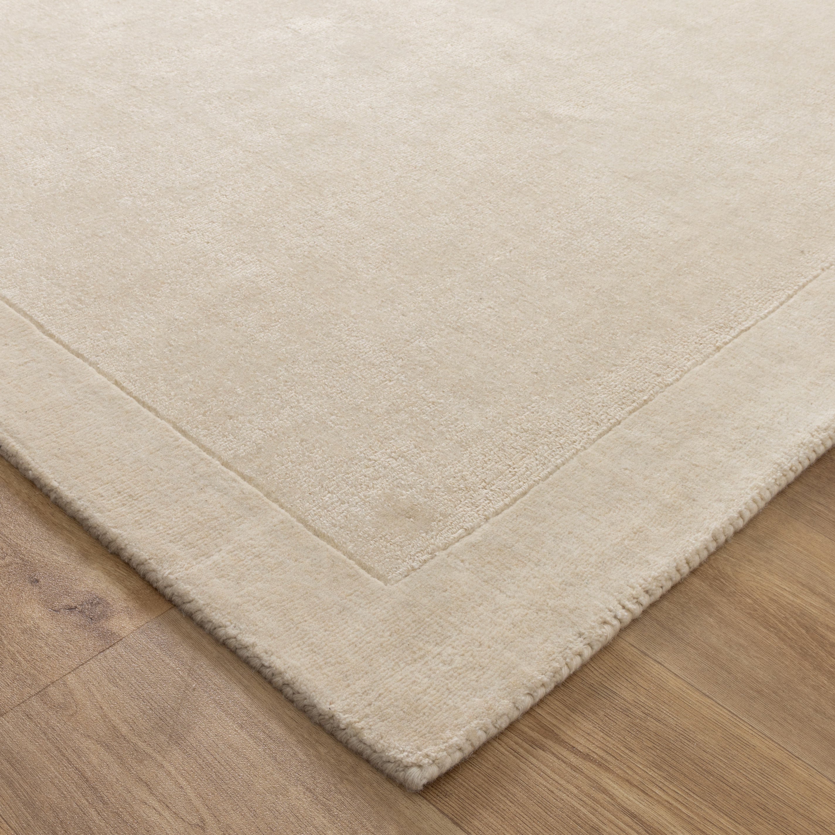 Seda Ivory Border Wool Rug