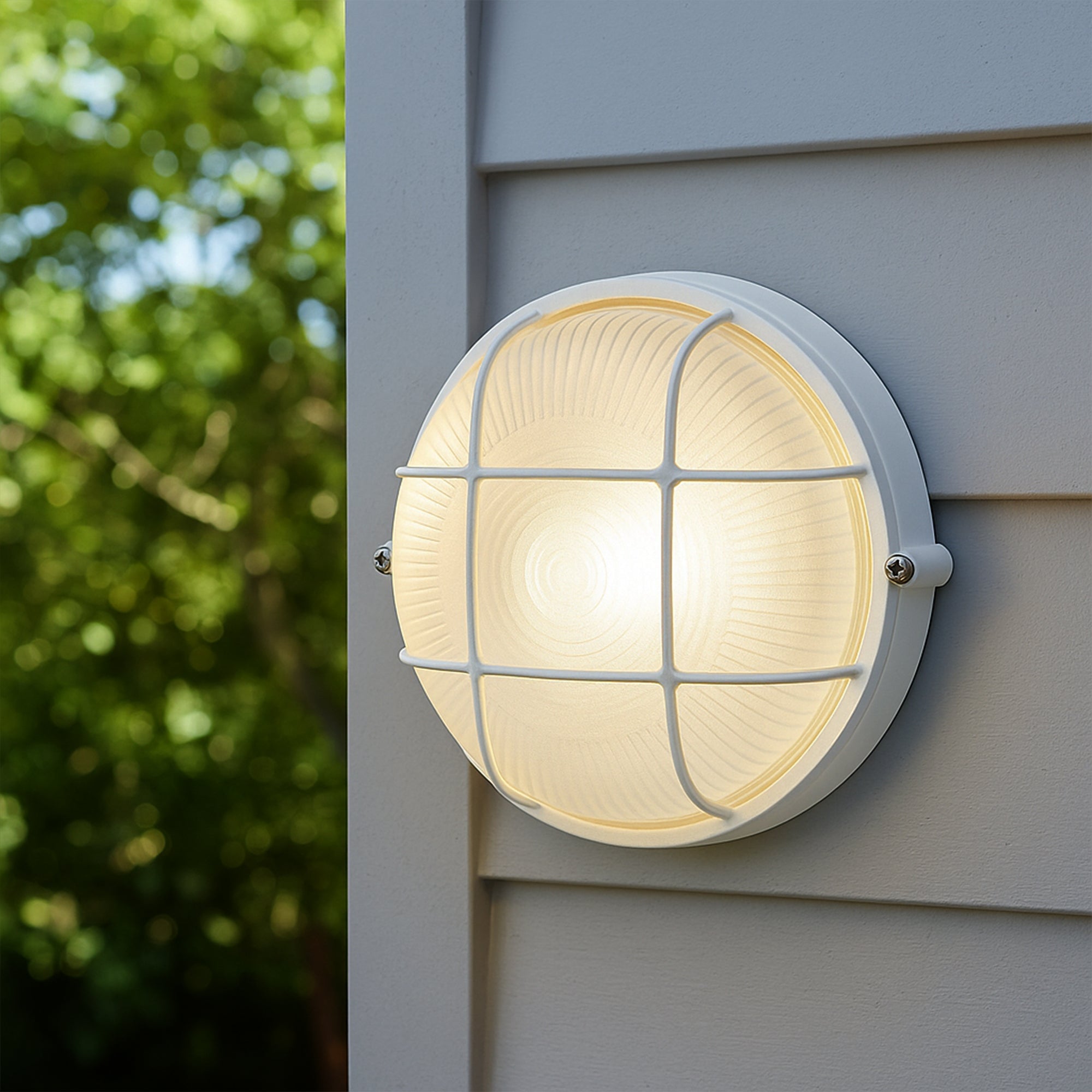 Duro Round Caged Outdoor Bunker - White