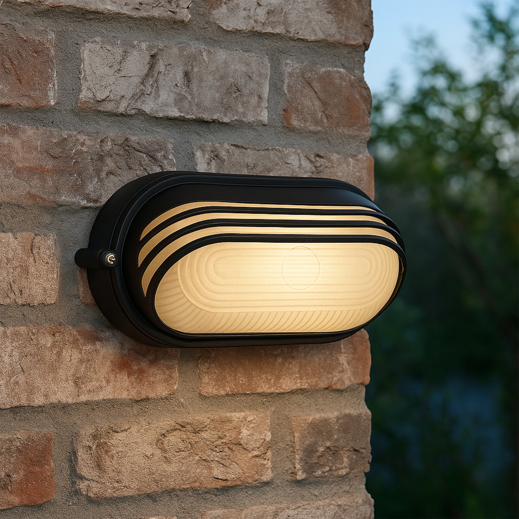 Virell Oval Louvered Outdoor Bunker - Black