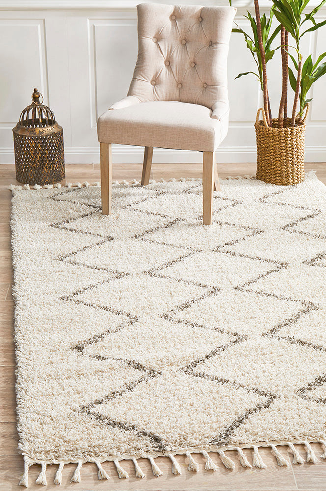 Saundra 11 Natural Rug