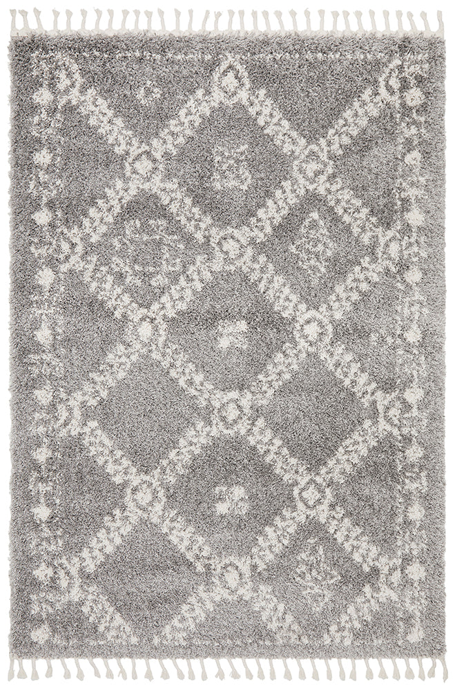 Saundra 33 Silver Rug