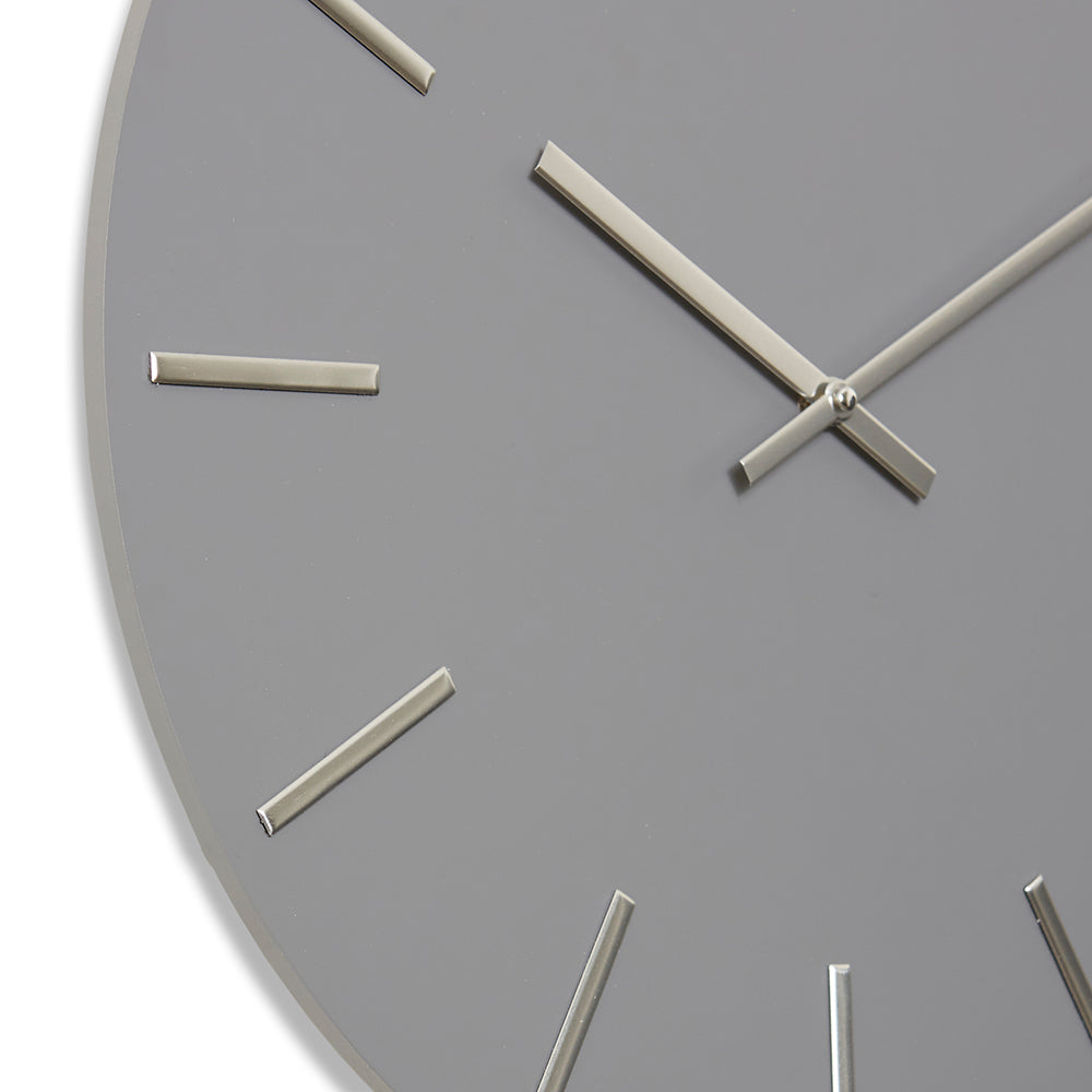 Maccus Wall Clock - Grey/Silver