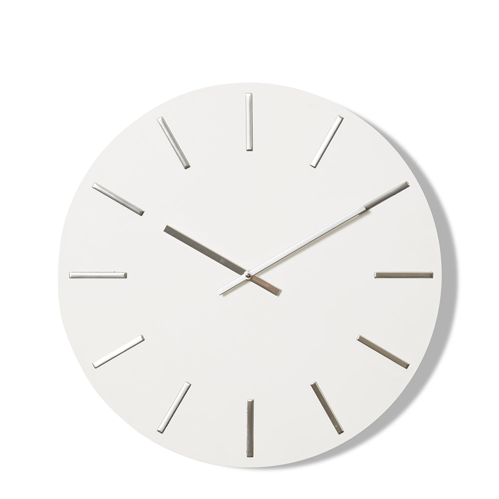 Maccus Wall Clock - White/Silver