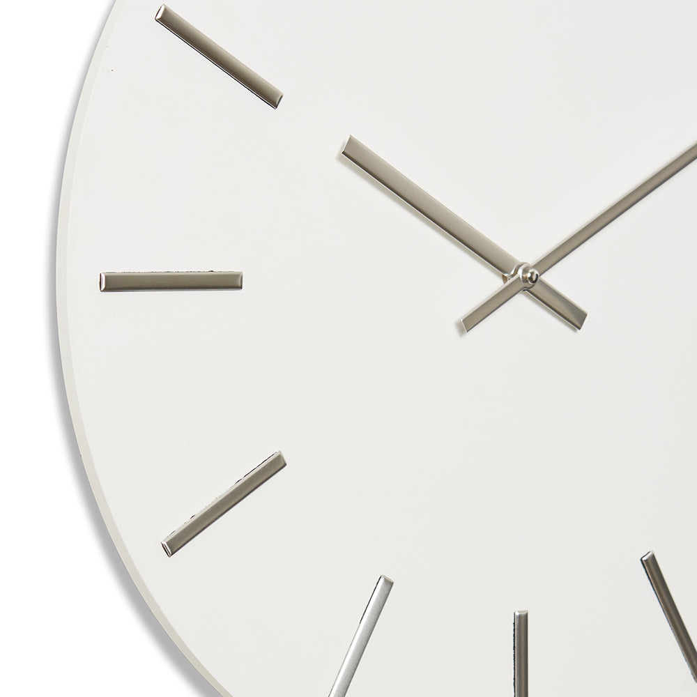 Maccus Wall Clock - White/Silver